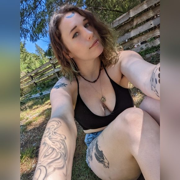 Meet your Posher, Mishell - Picture 4 of 5